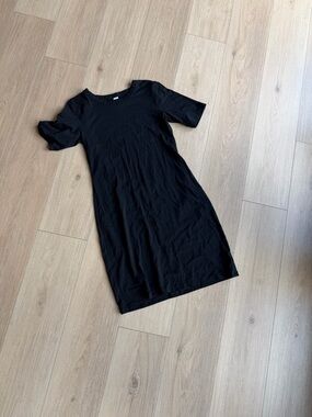 Black Crewneck Short Sleeve Women's t-shirt Dress